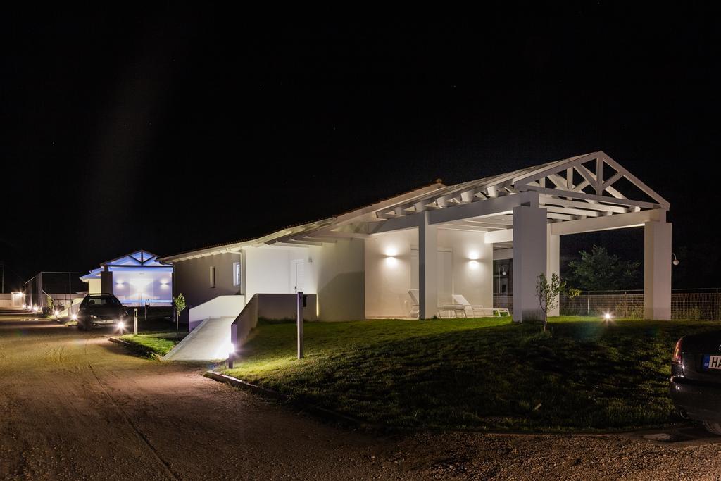 White Villas Douneika  Bagian luar foto